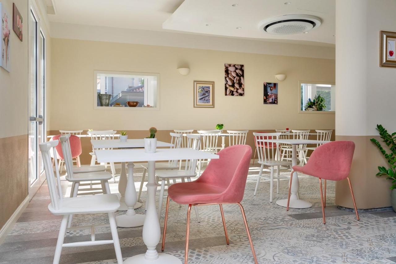 Pan Di Zenzero Icecream Hotel Rimini Luaran gambar
